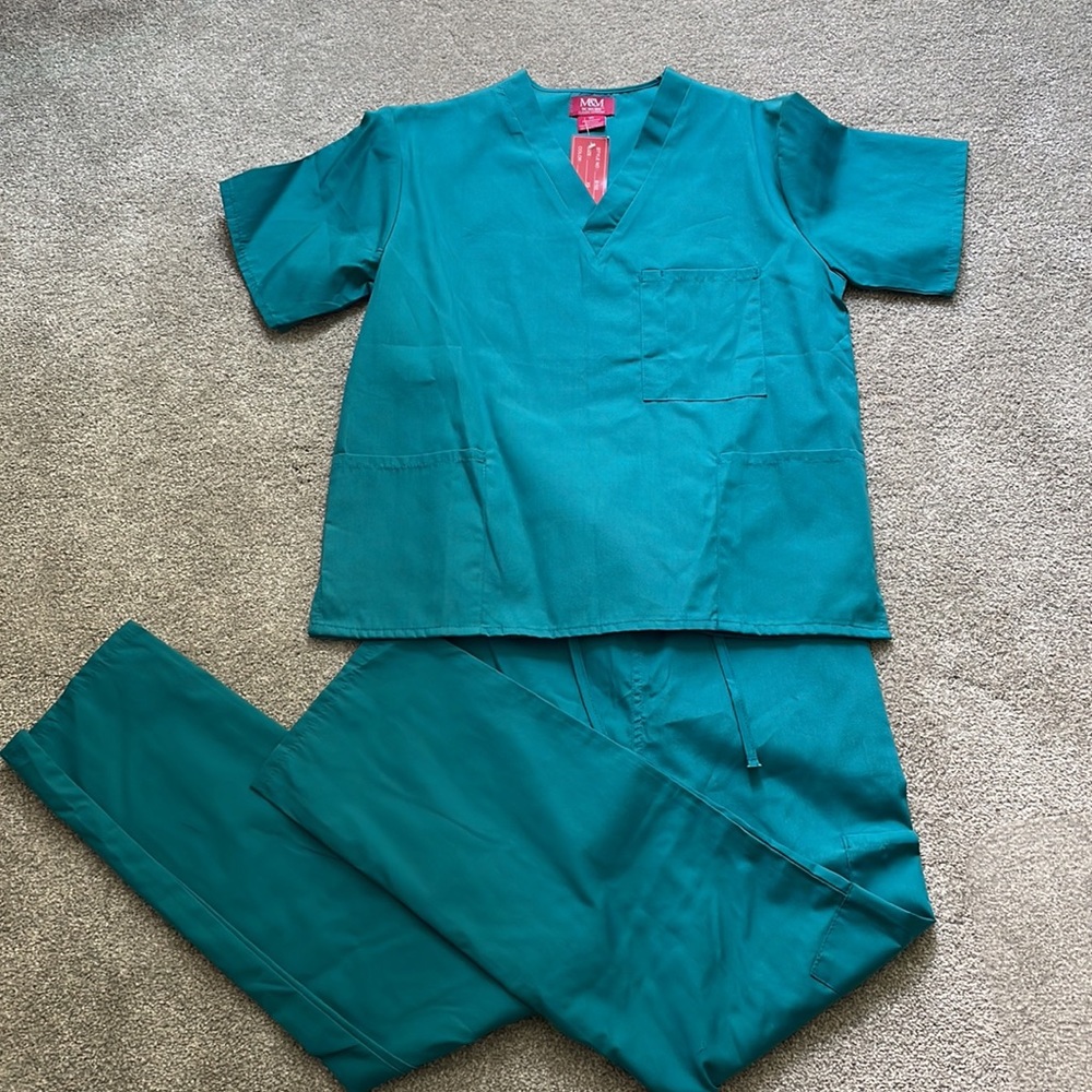 M&M Classic Comfort Scrubs